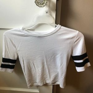 FOREVER 21 BASEBALL TEE
